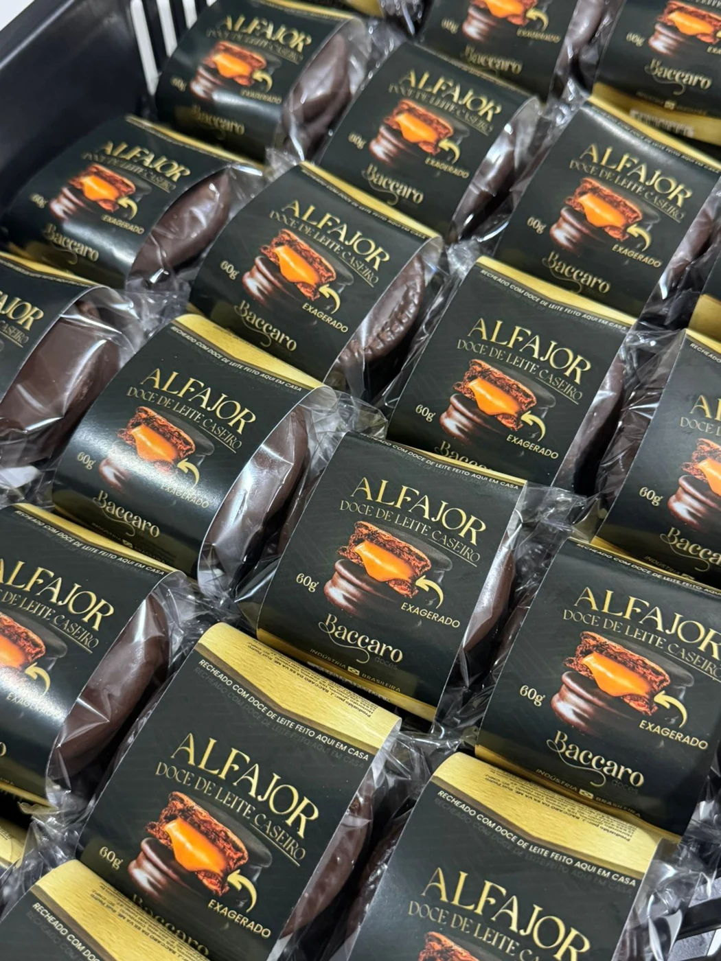 Alfajores na mesa